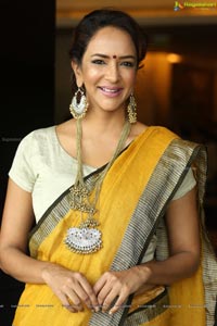 Lakshmi Manchu Photos