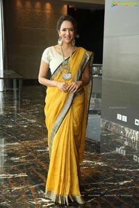 Lakshmi Manchu Photos