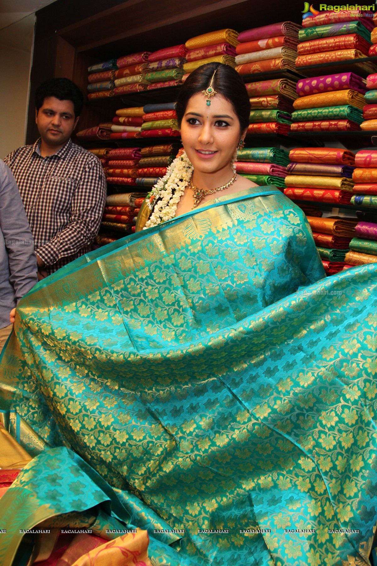 Rashi Khanna Green Pattu Saree Photos