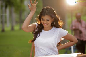 Hebah Patel Wallpapers