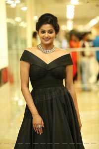 Priyamani