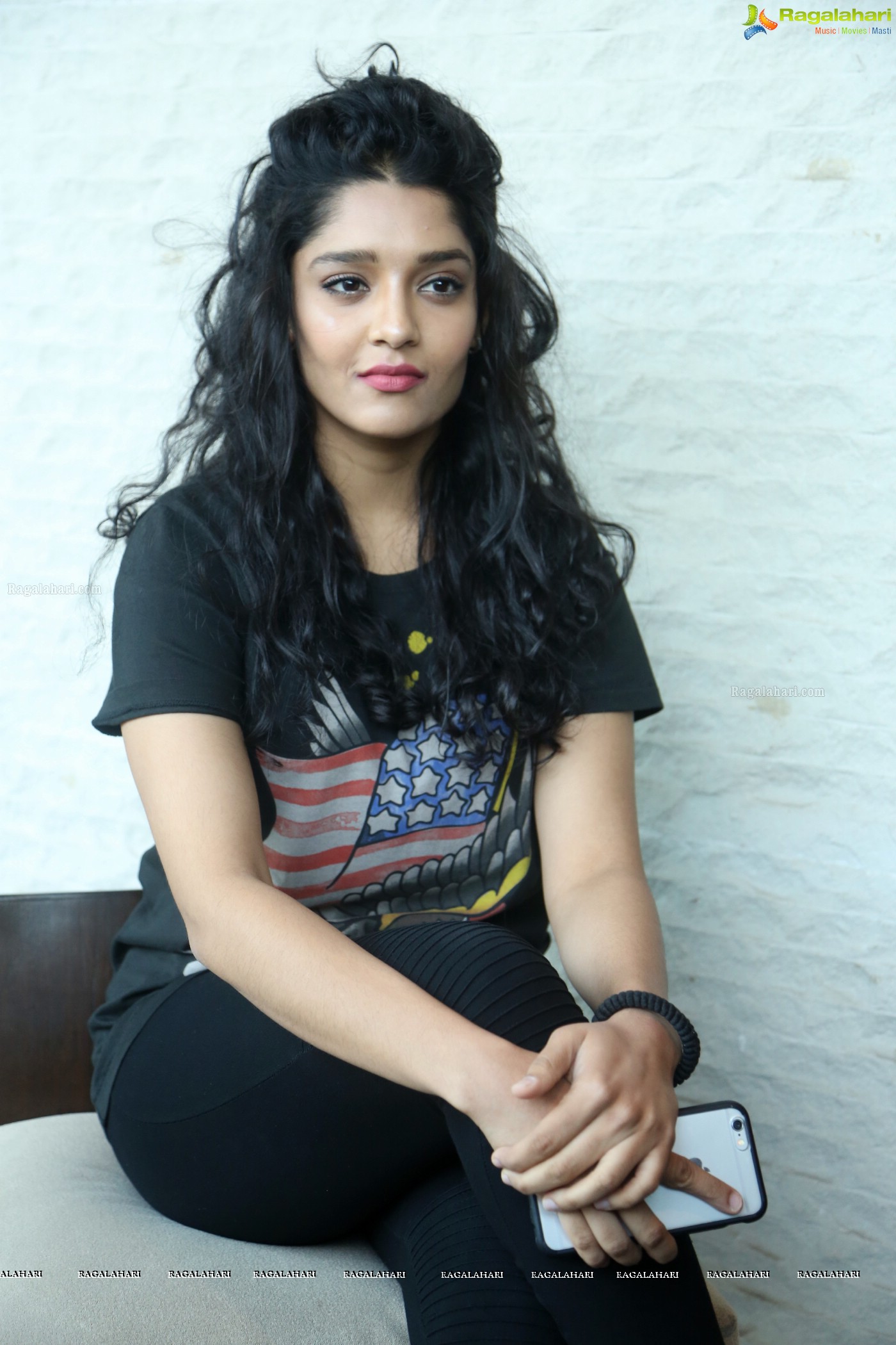 Ritika Singh (Posters)