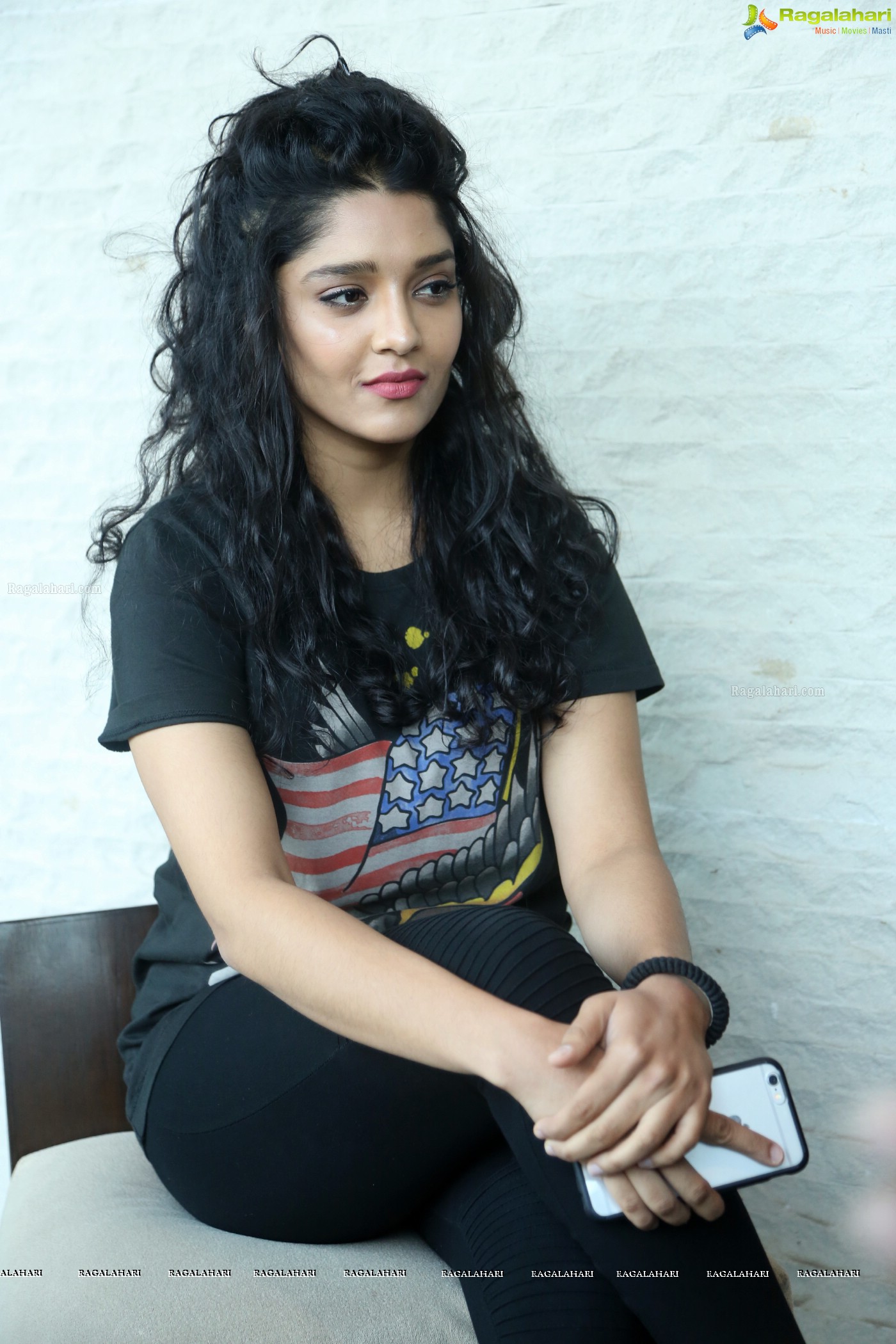 Ritika Singh (Posters)