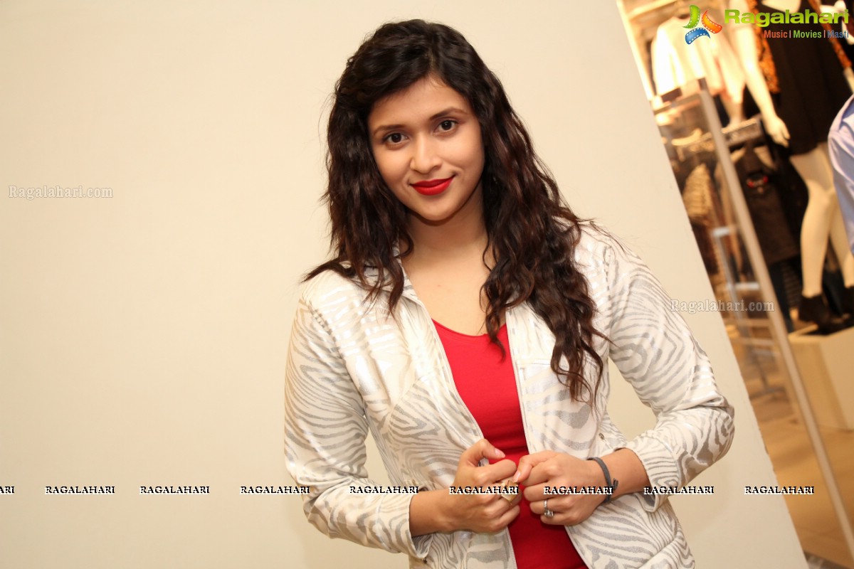 Mannara Chopra