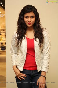 Mannara Chopra