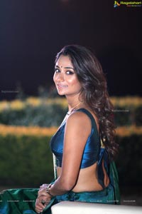 Sandhya Raju