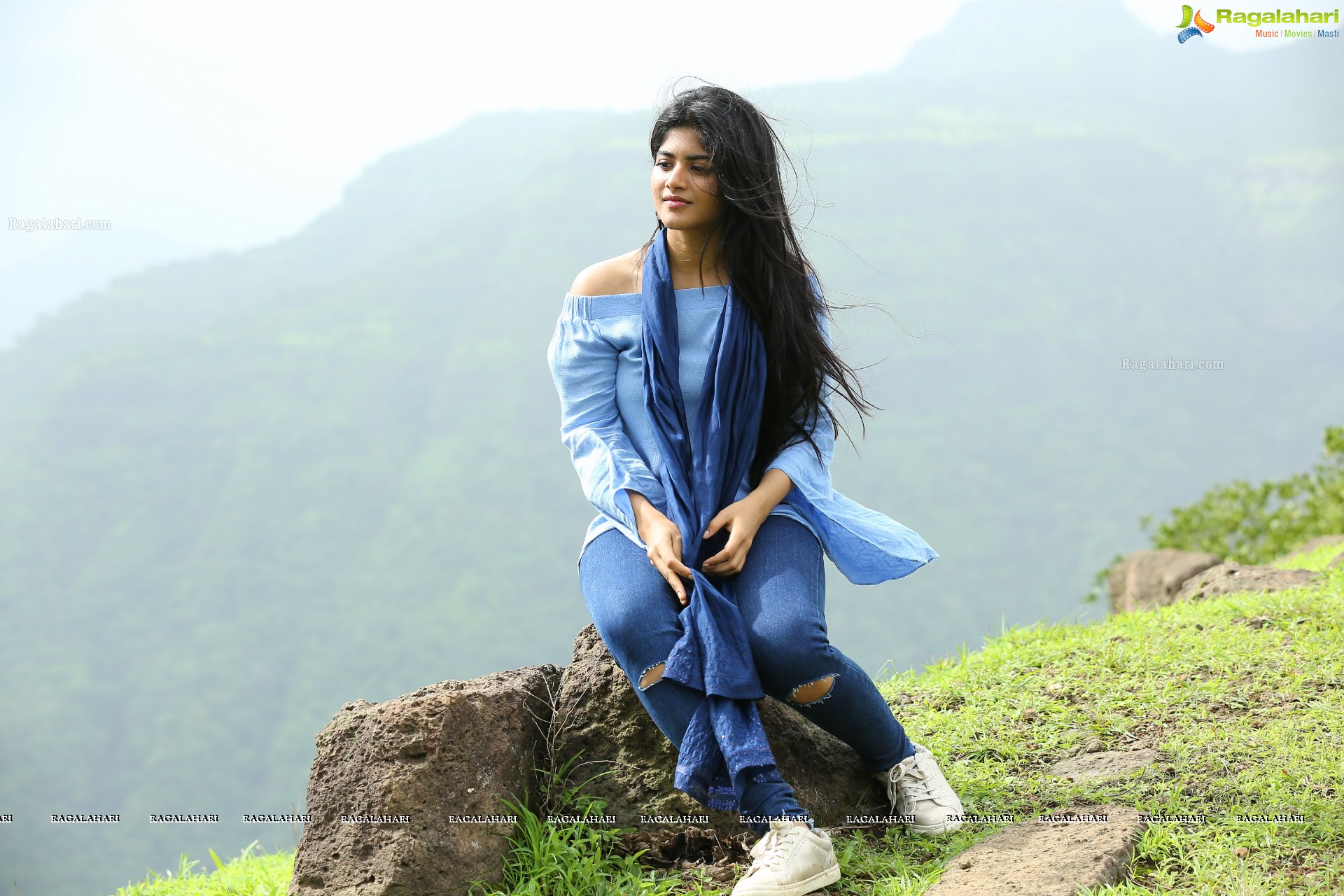 Megha Akash in Lie (High Definition)