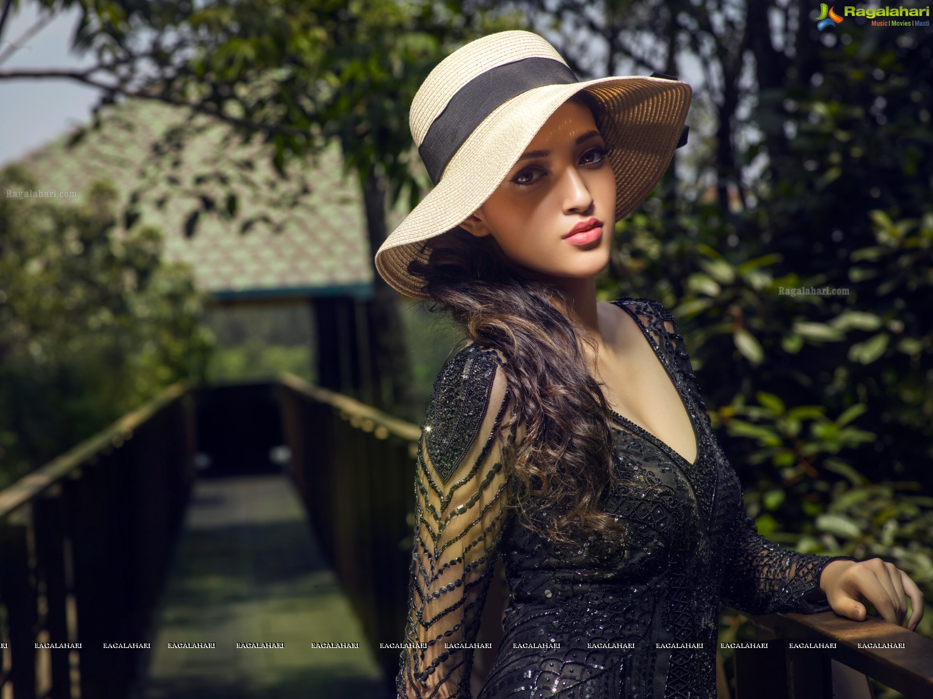 Neha Shetty Portfolio (High Definition)