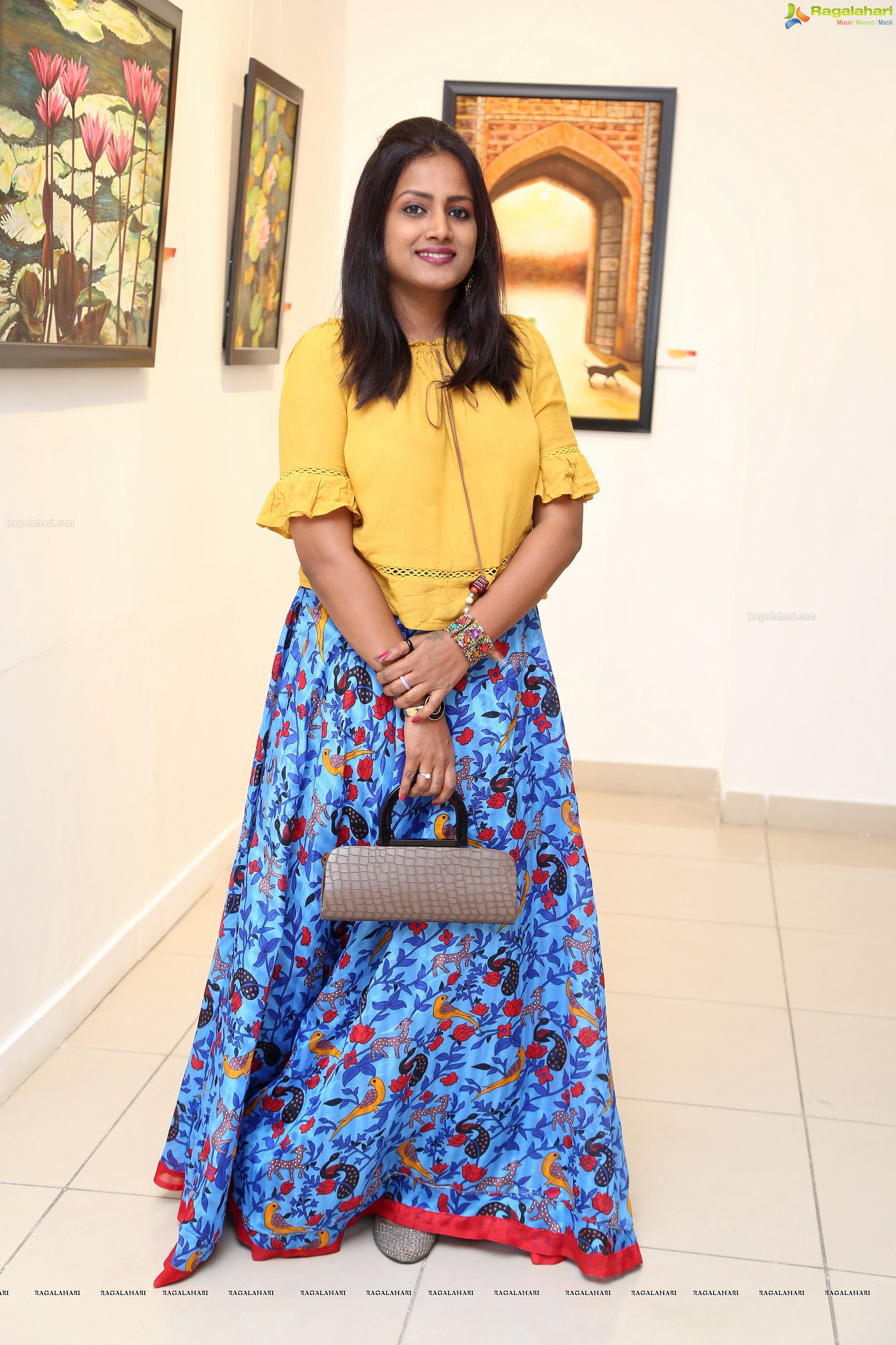 Suchitra Ammu Anandhan at Sucharita Singh Art Exhibition - HD Gallery