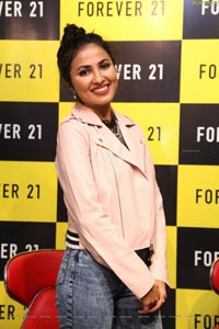 Vidya Vox HD Photos