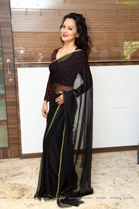 Juliana Nicol in Saree