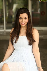 Kyra Dutt