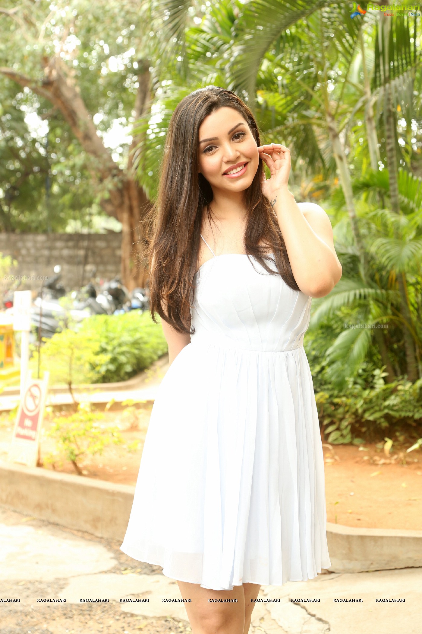 Kyra Dutt at Ego Press Meet (Posters)