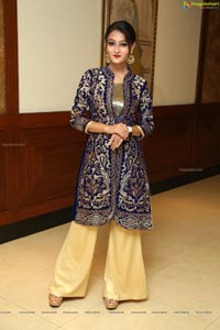 Nilofer Haidry Sutraa Fashion Exhibition