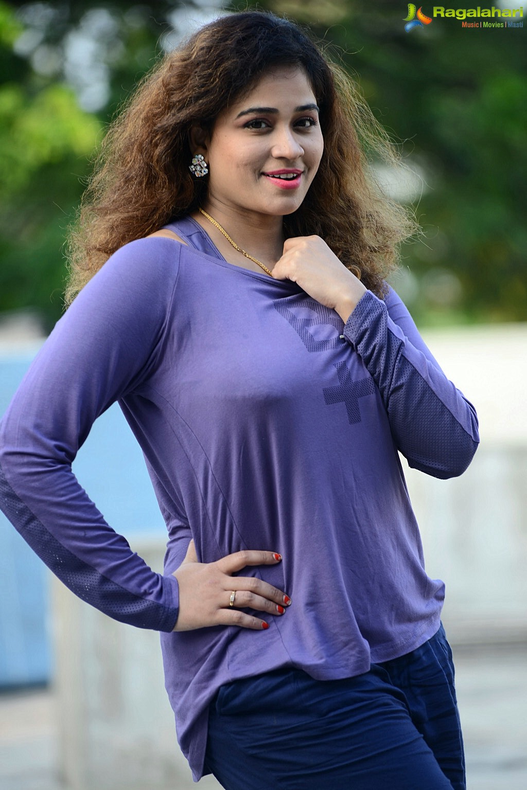 Jayathi at Lachi Song Launch