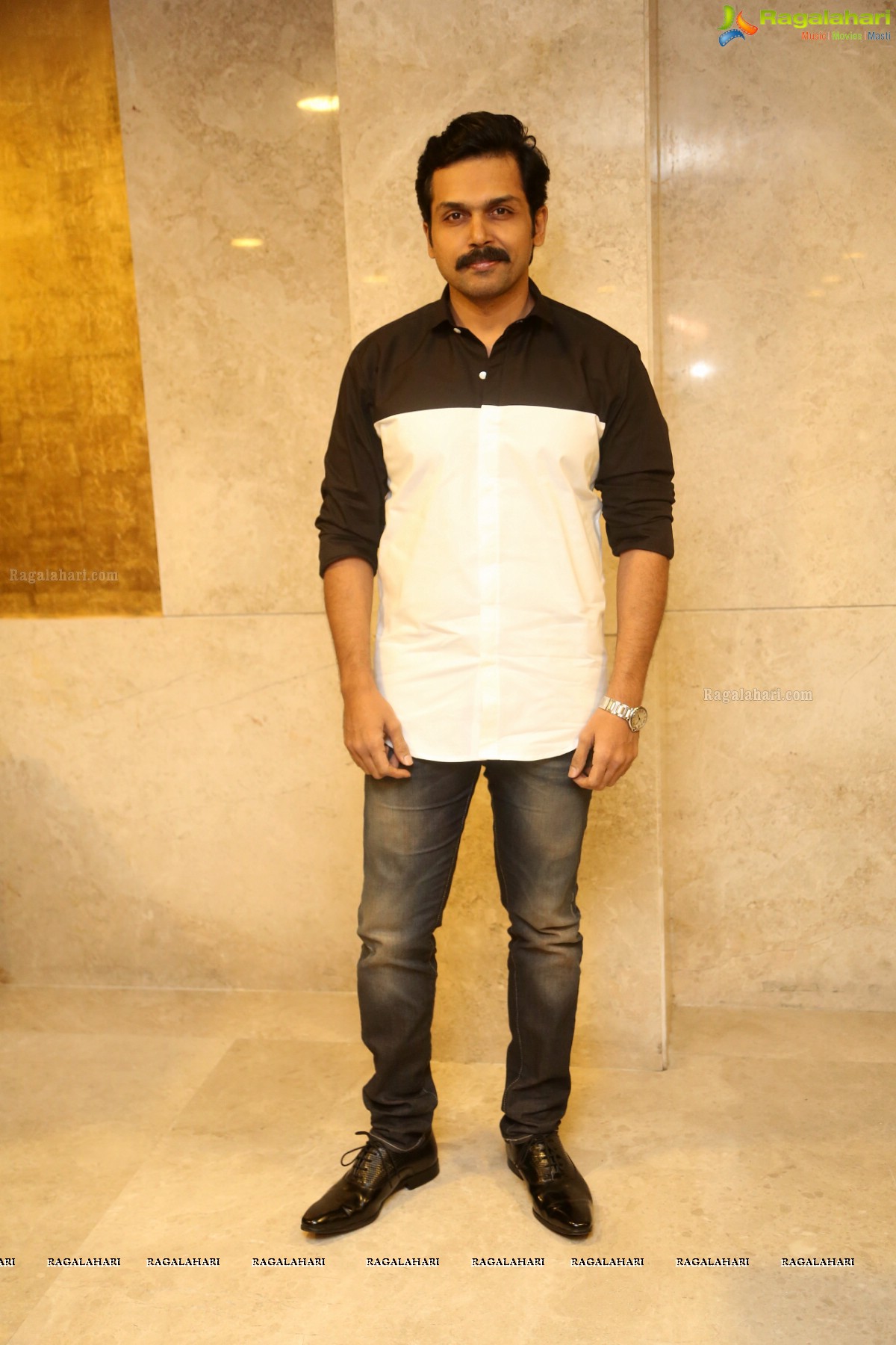 Karthi at Khakee Audio Release