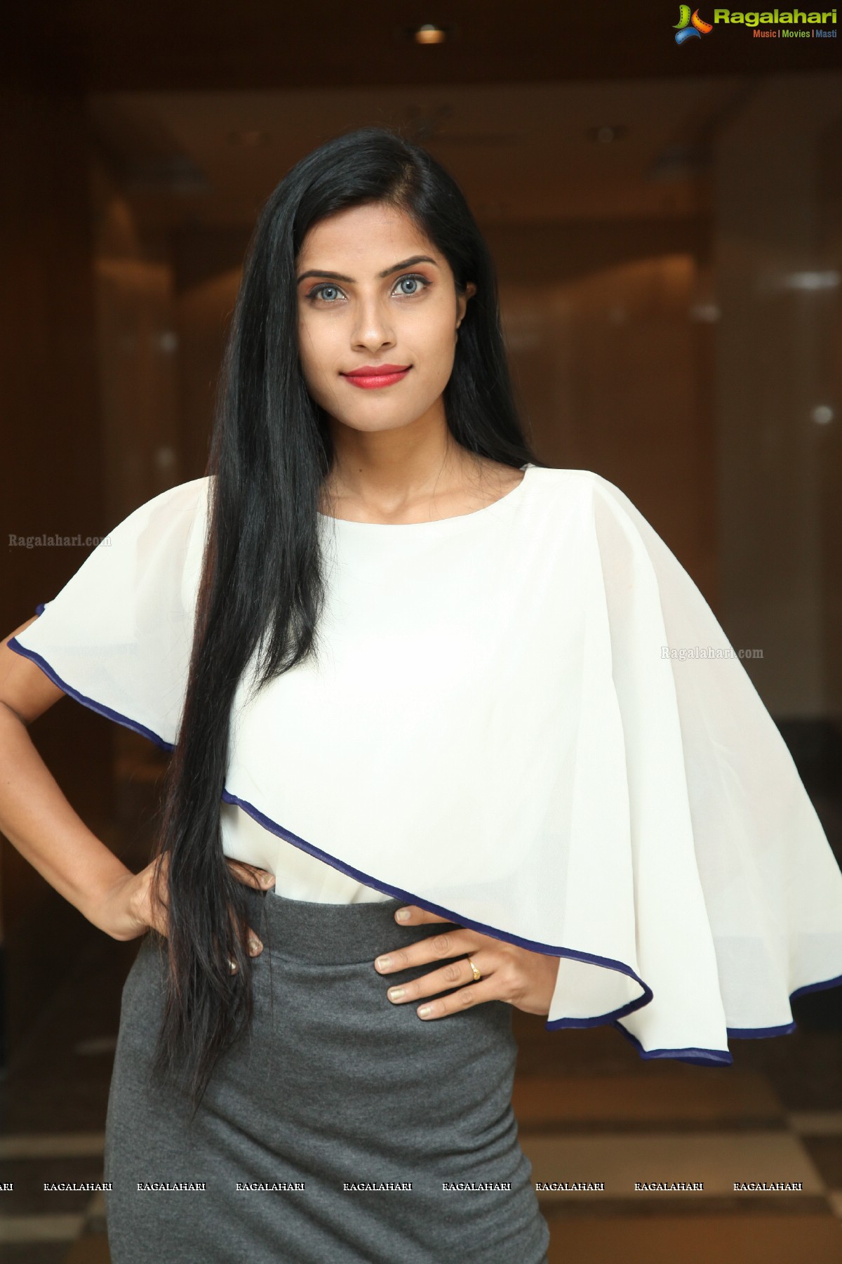 Krupa at Sutraa Luxury Fashion Exhibition Poster Launch