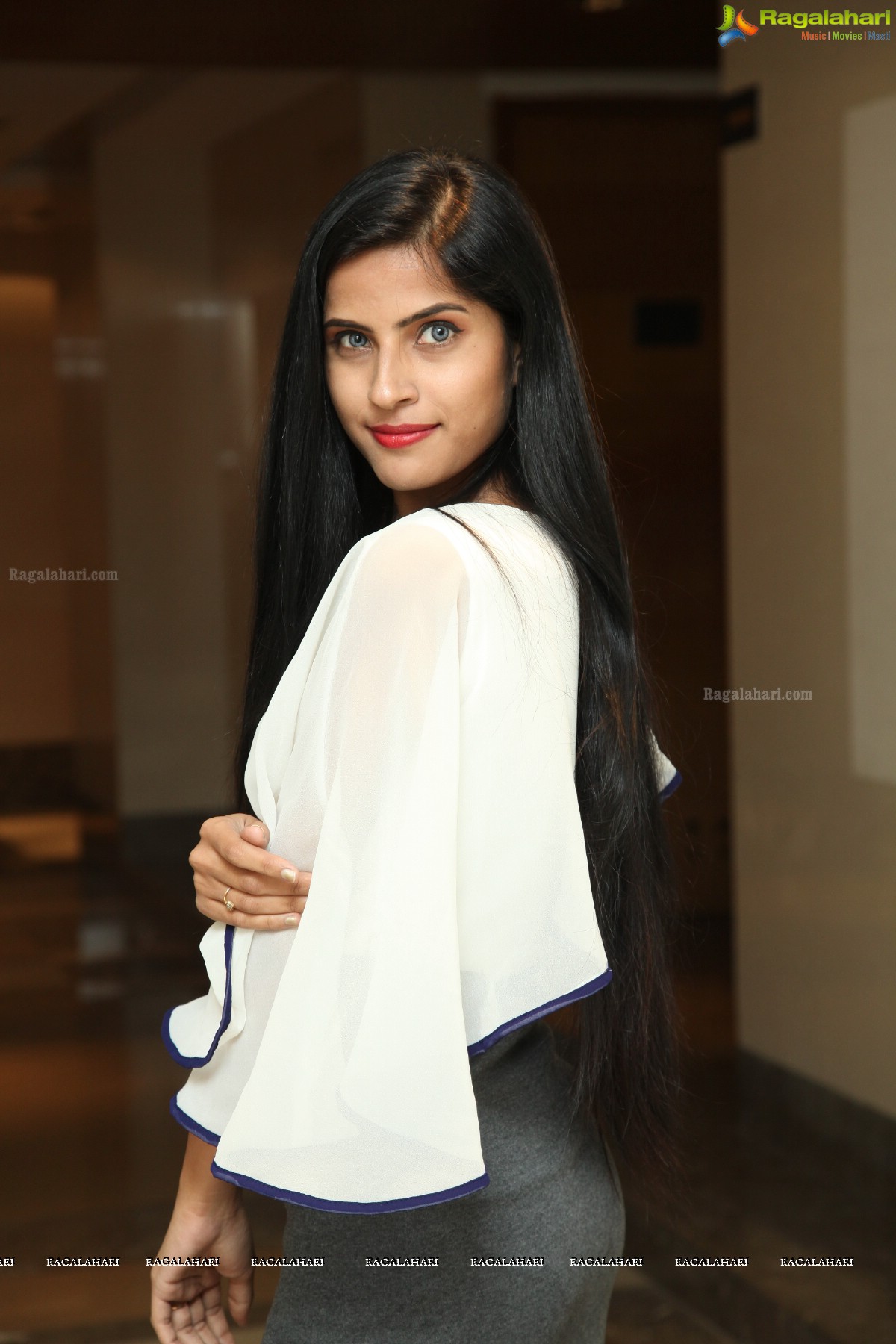 Krupa at Sutraa Luxury Fashion Exhibition Poster Launch