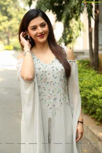 Mehreen Kaur Pirzada