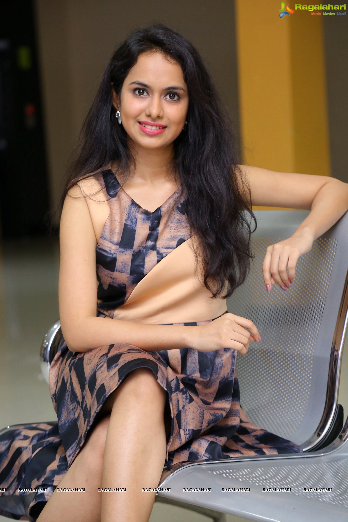 Pallavi Dora at Prema Entha Madhuram Priyuralu Antha Katinam Press Meet