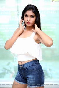 Model Bhavana