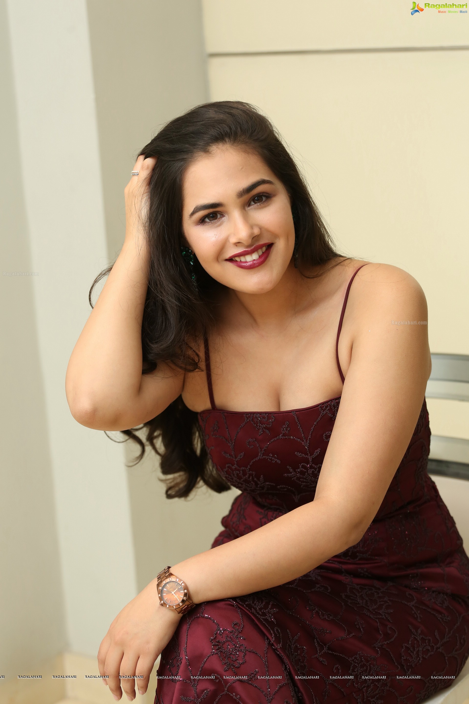 Divi Prasanna @ Hawaa Trailer Launch - HD Gallery