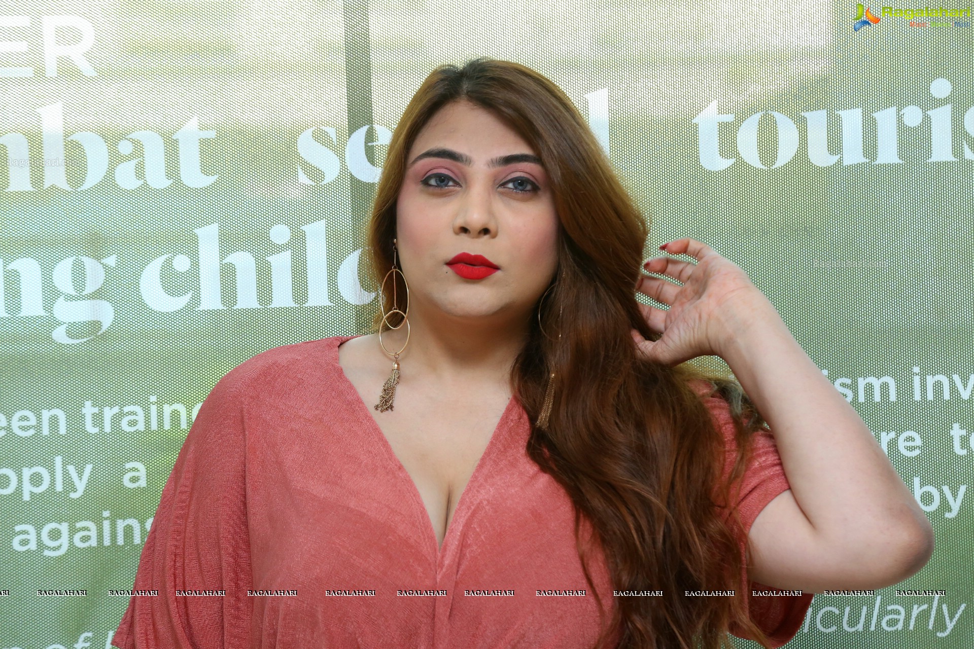 Dyana Shiffaire @ Mr and Miss Iconic India - HD Gallery