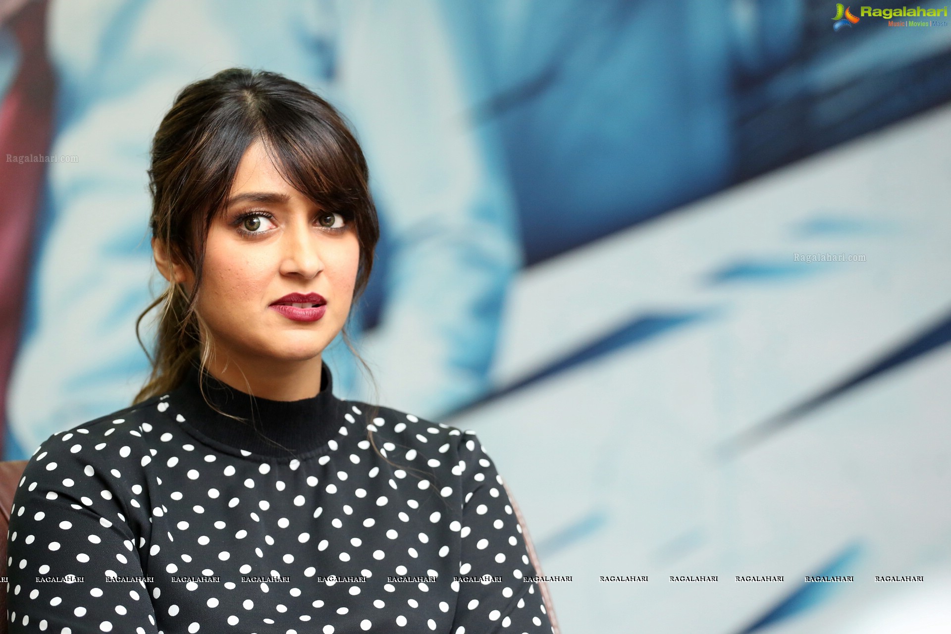 Ileana D'Cruz (High Definition) @ Amar Akbar Anthony Interview