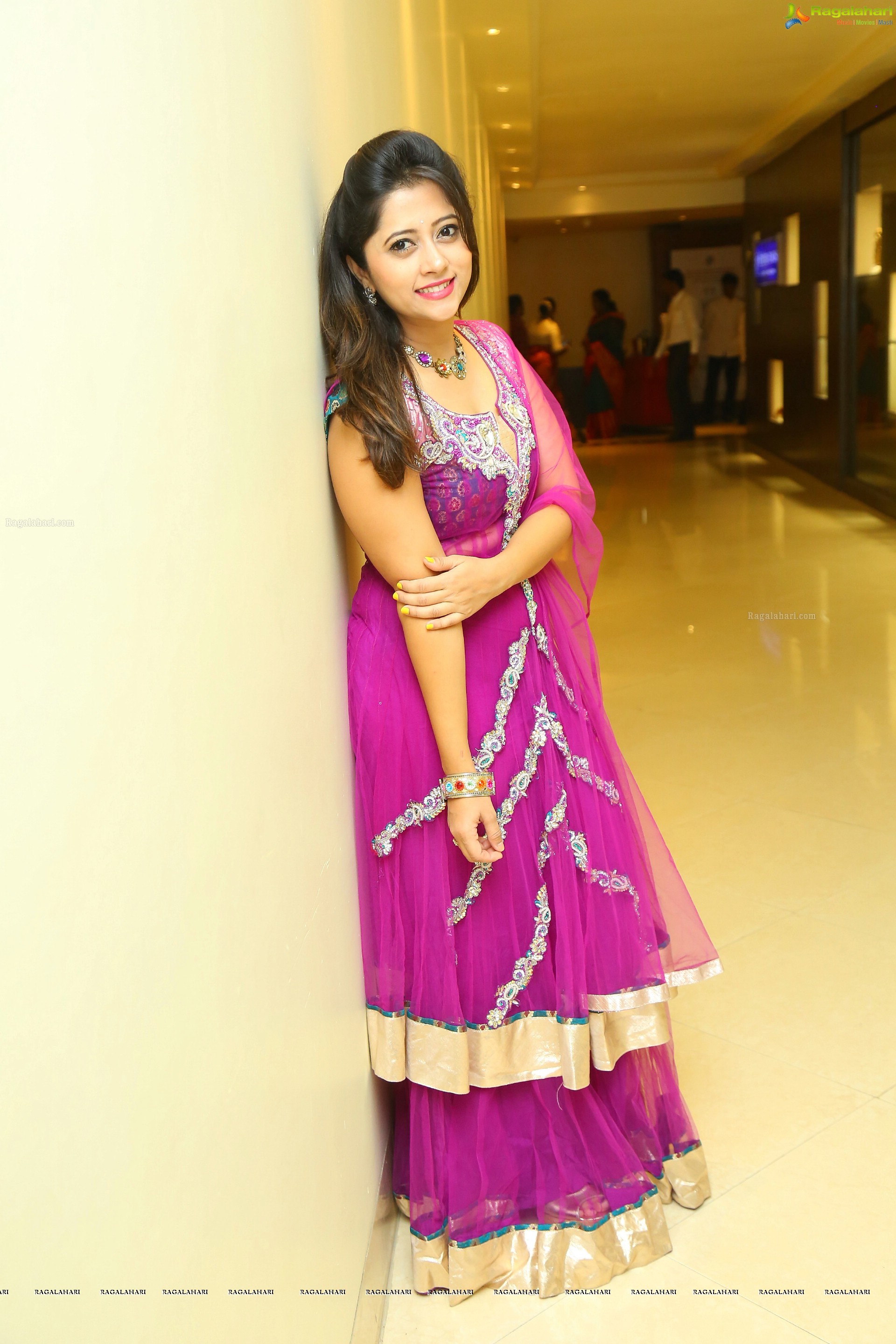 Lahari @ Trendz Expo at Taj Krishna - HD Gallery