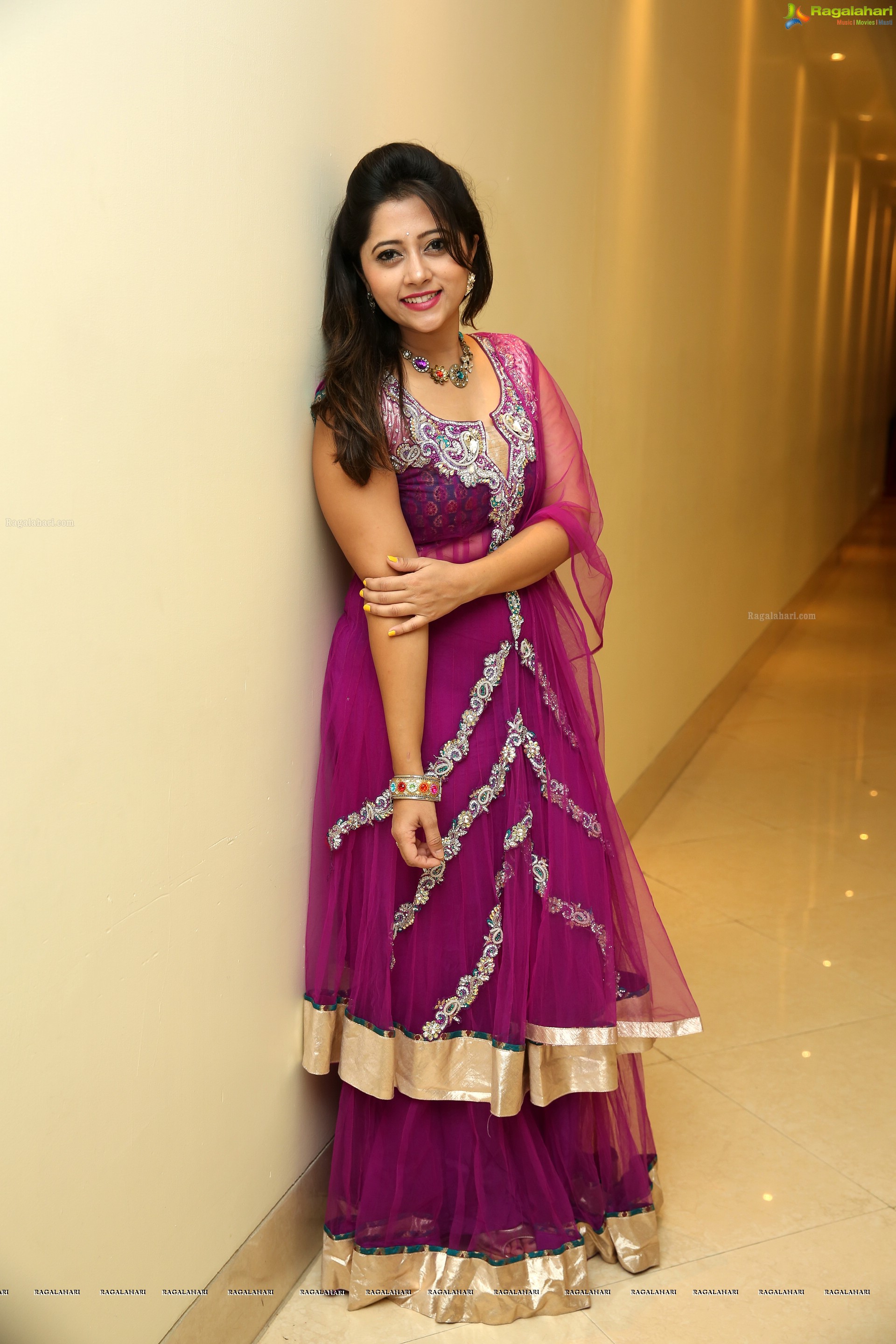 Lahari @ Trendz Expo at Taj Krishna - HD Gallery