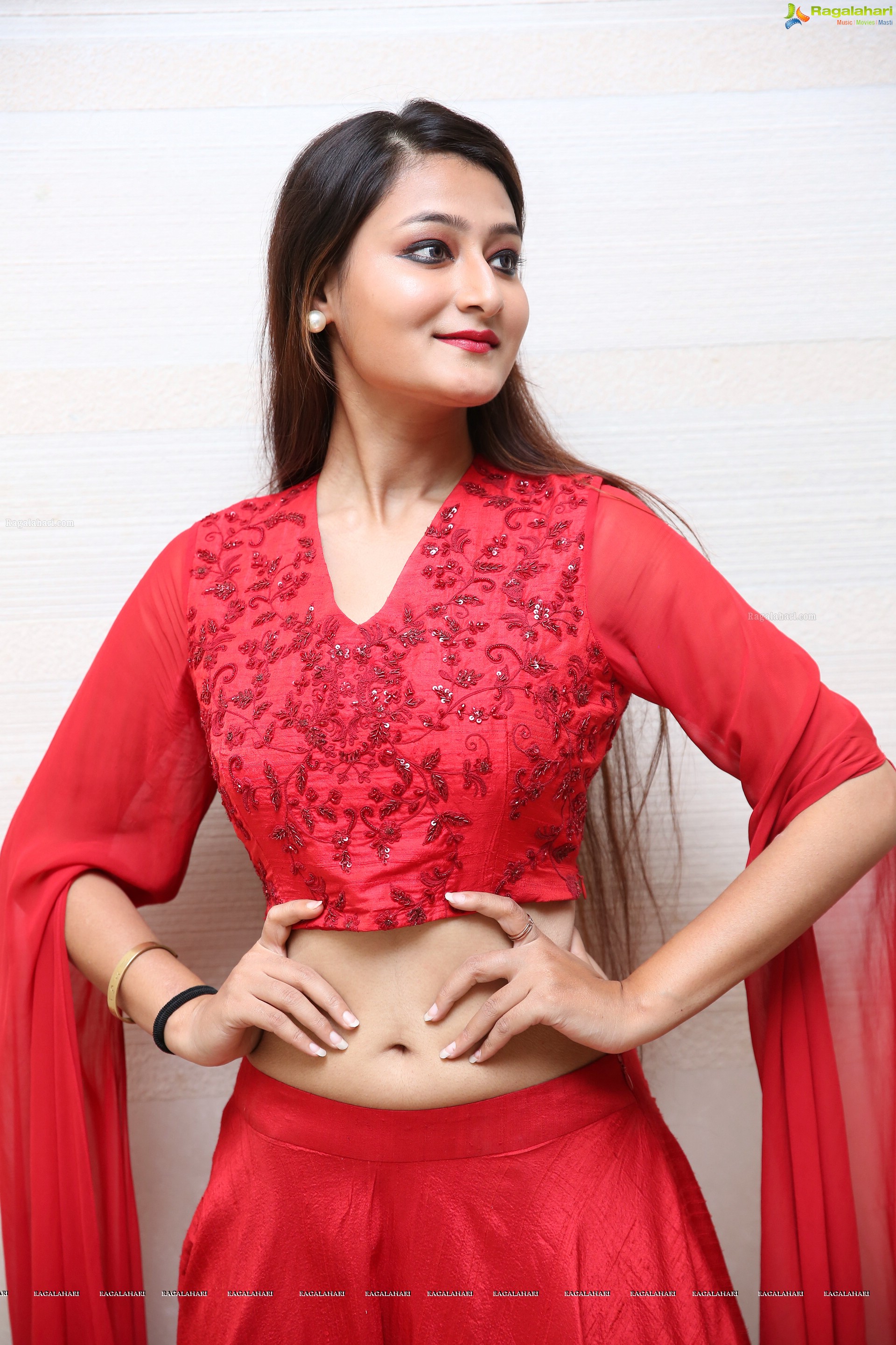 Nilofer Haidry @ Sutraa Wedding Exhibition Logo Launch & Fashion Show - HD Gallery