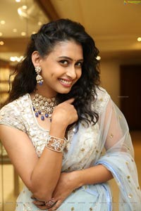 Nitya Naresh HD Photos