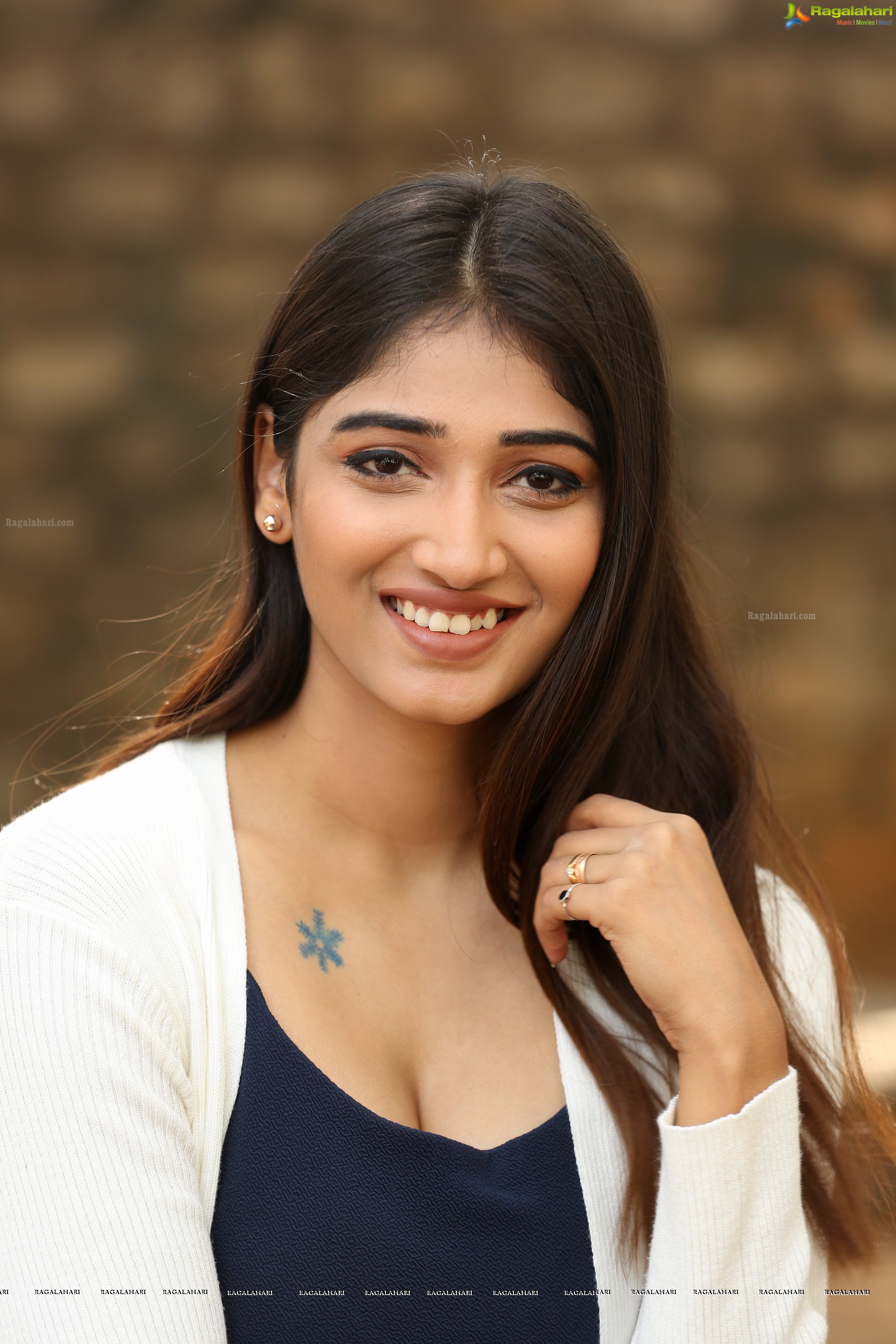 Priya Vadlamani @ Husharu Press Meet - HD Gallery