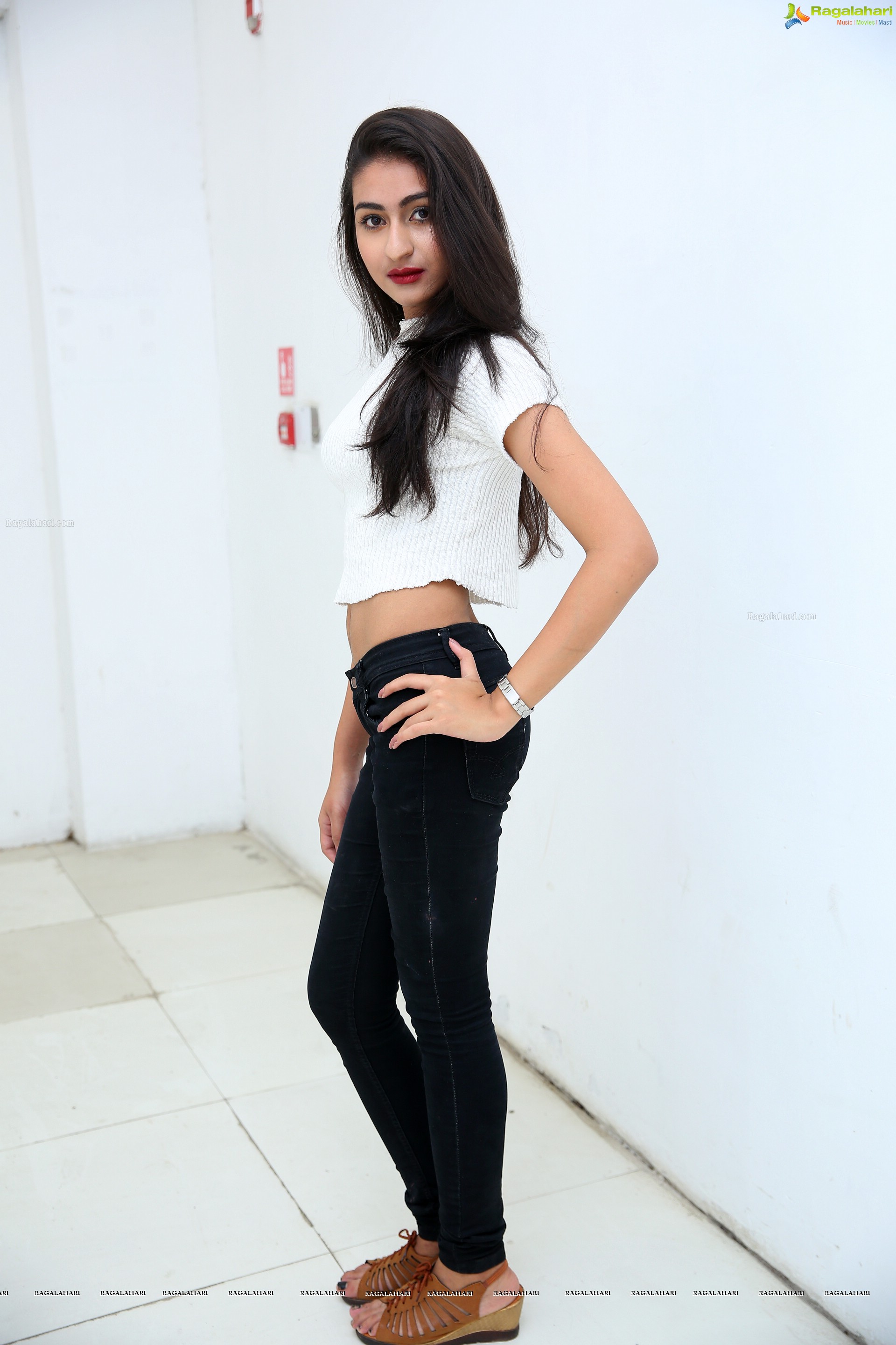 Samiksha @ Big Bazaar GEN NXT Fashion Show - HD Gallery