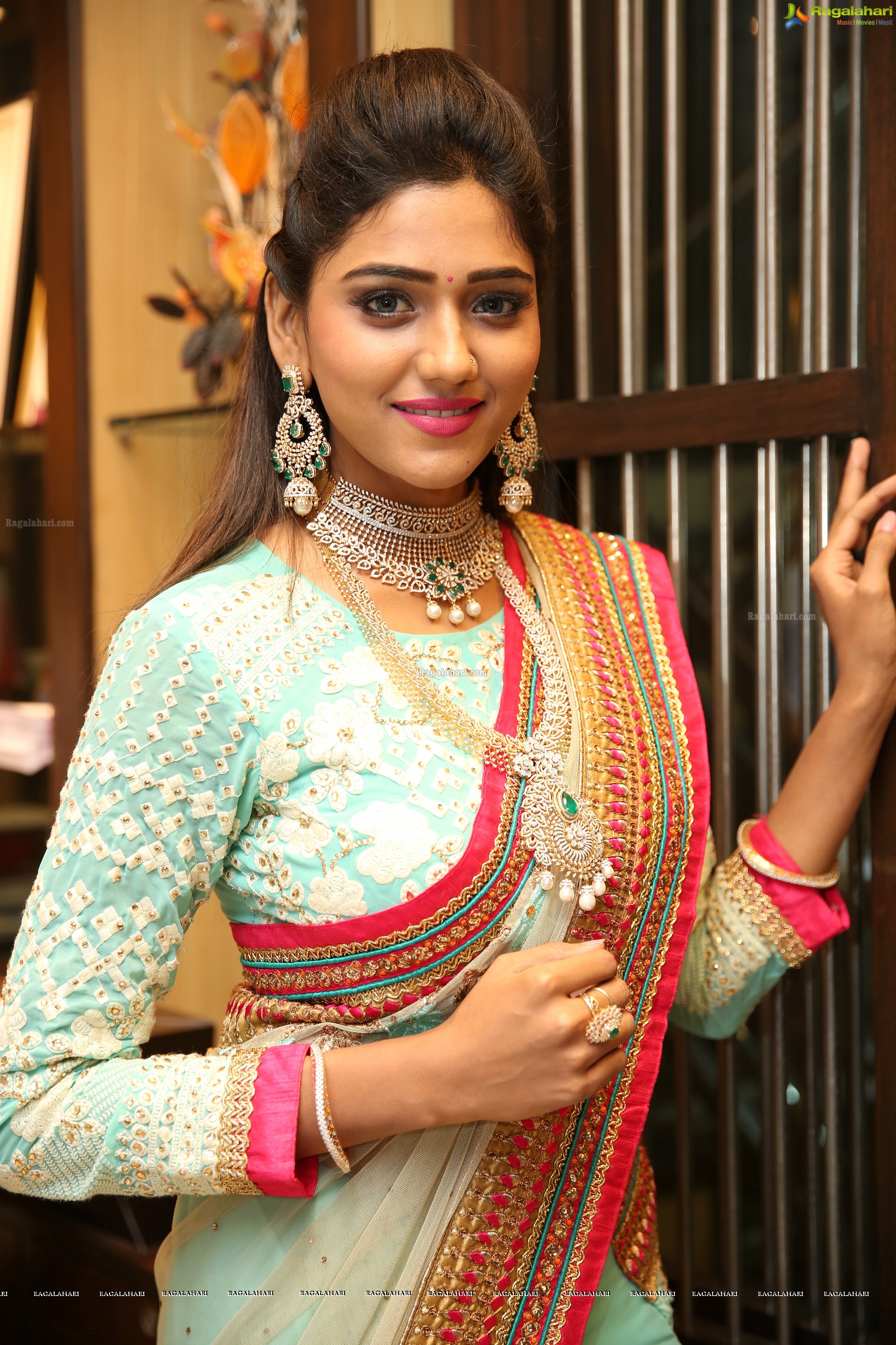 Shalu Chourasiya @ Manepally Jewellers Dhantera's Festive Collection Launch - HD Gallery