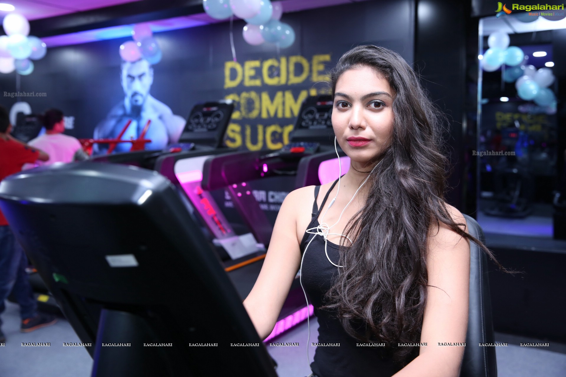 Simran Saniya @ Solitaire Fitness Plus Launch - HD Gallery