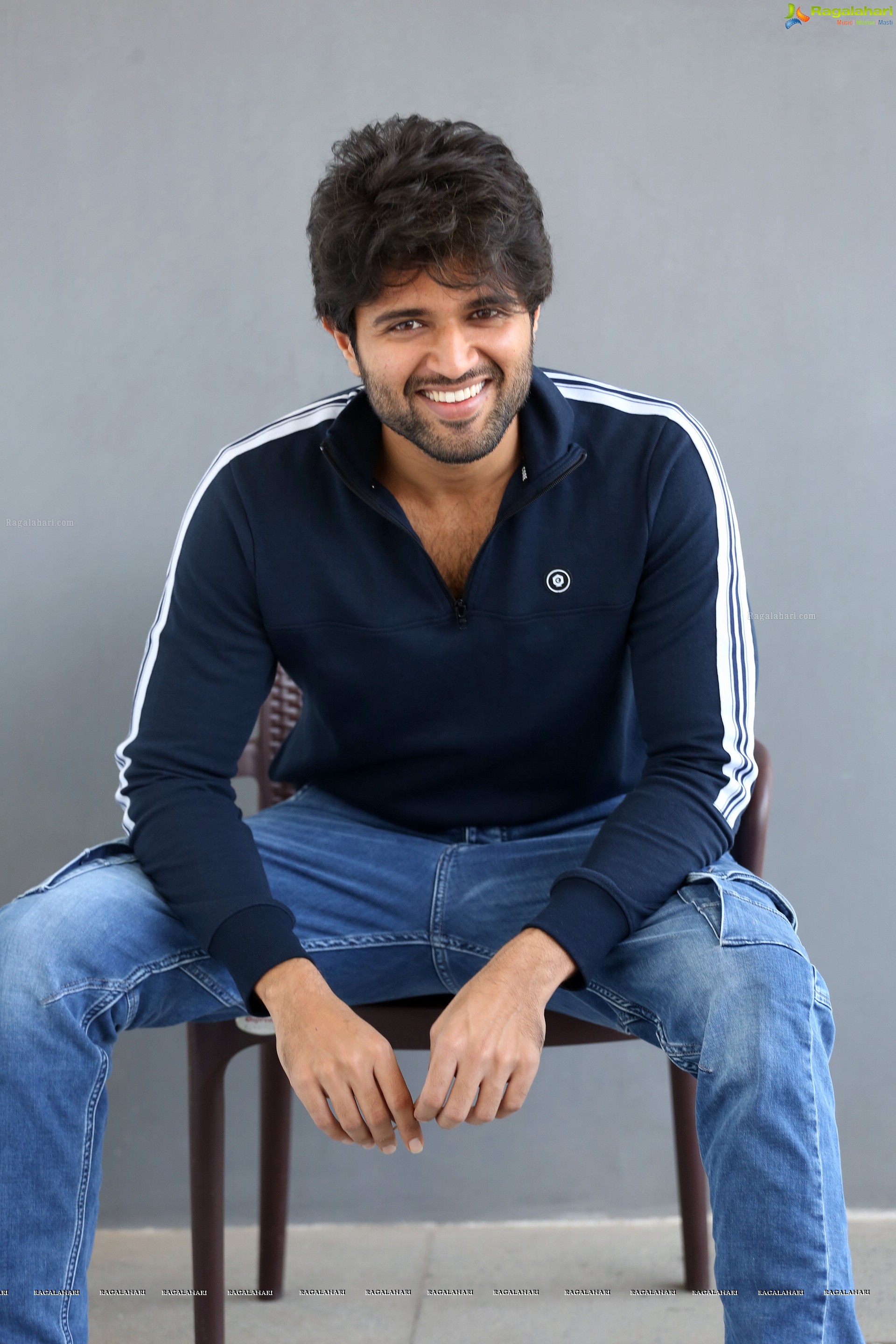 Vijay Deverakonda @ Taxiwala Interview - HD Gallery