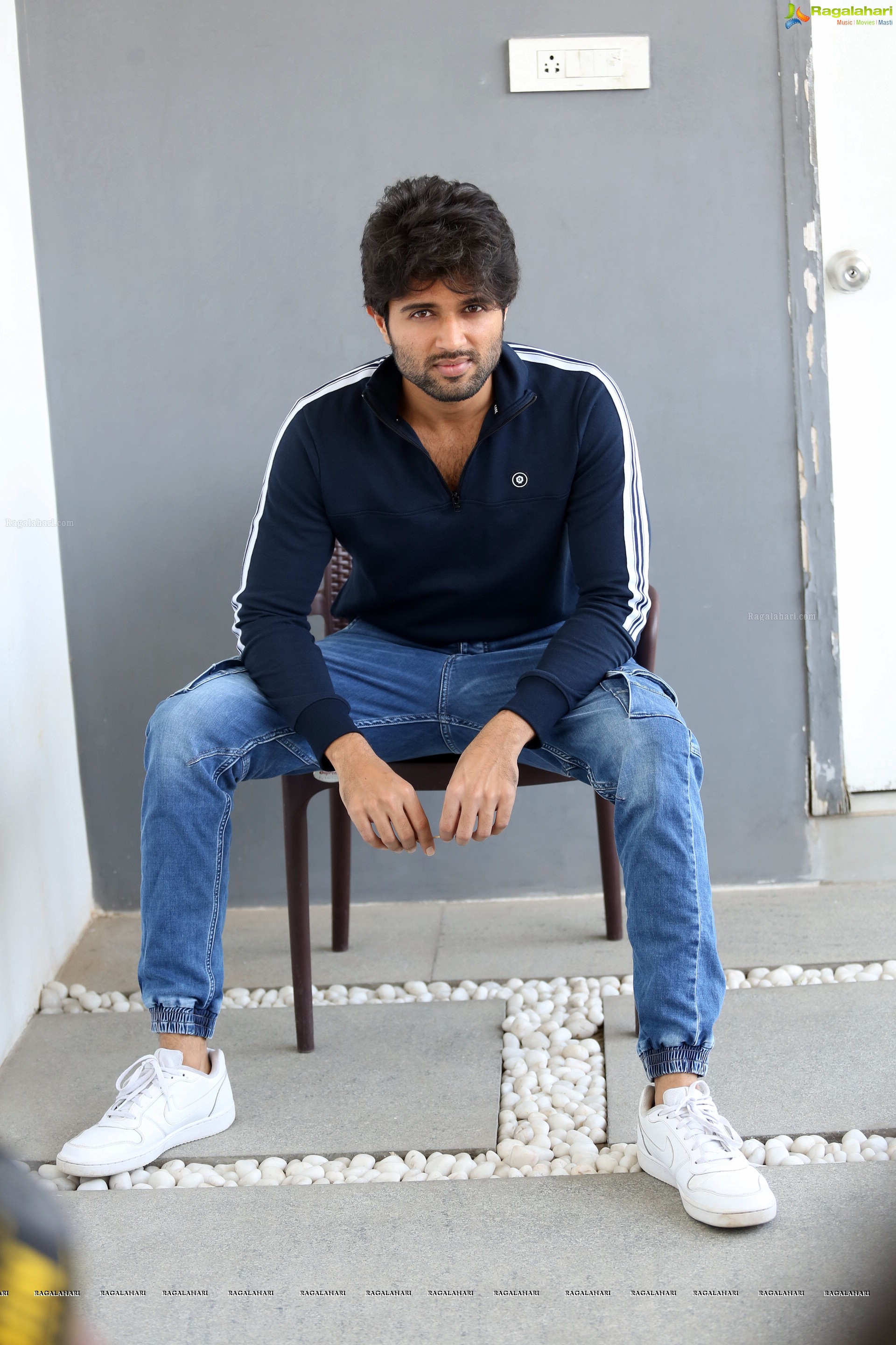 Vijay Deverakonda @ Taxiwala Interview - HD Gallery