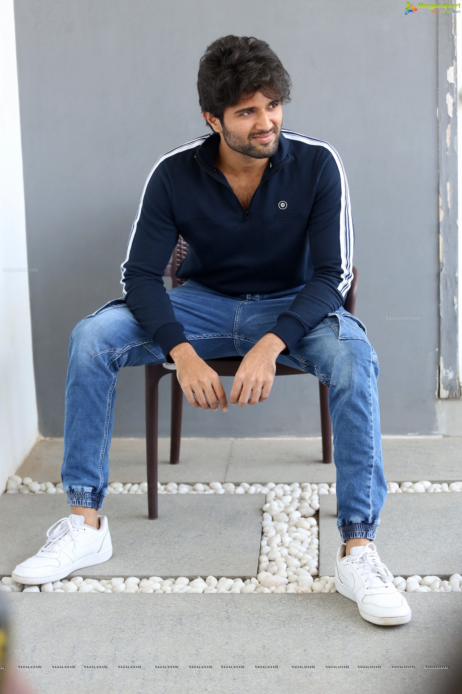 Vijay Deverakonda @ Taxiwala Interview - HD Gallery