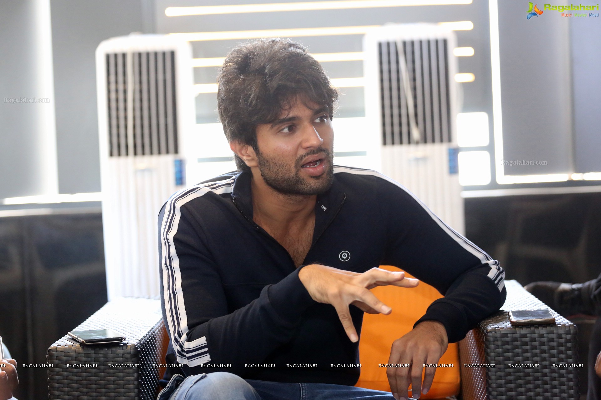 Vijay Deverakonda @ Taxiwala Interview - HD Gallery