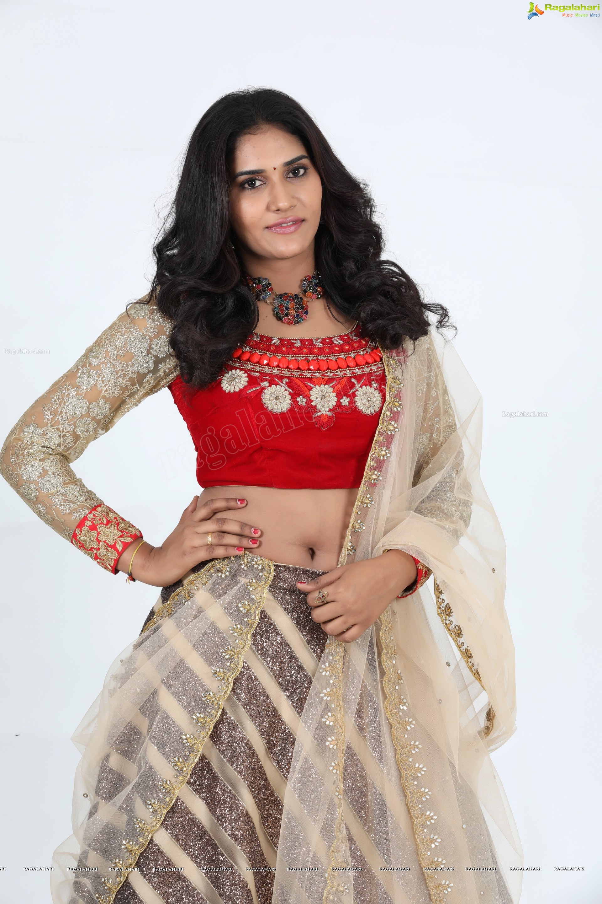 Swapna Sweety (Exclusive Photo Shoot) (High Definition Photos)