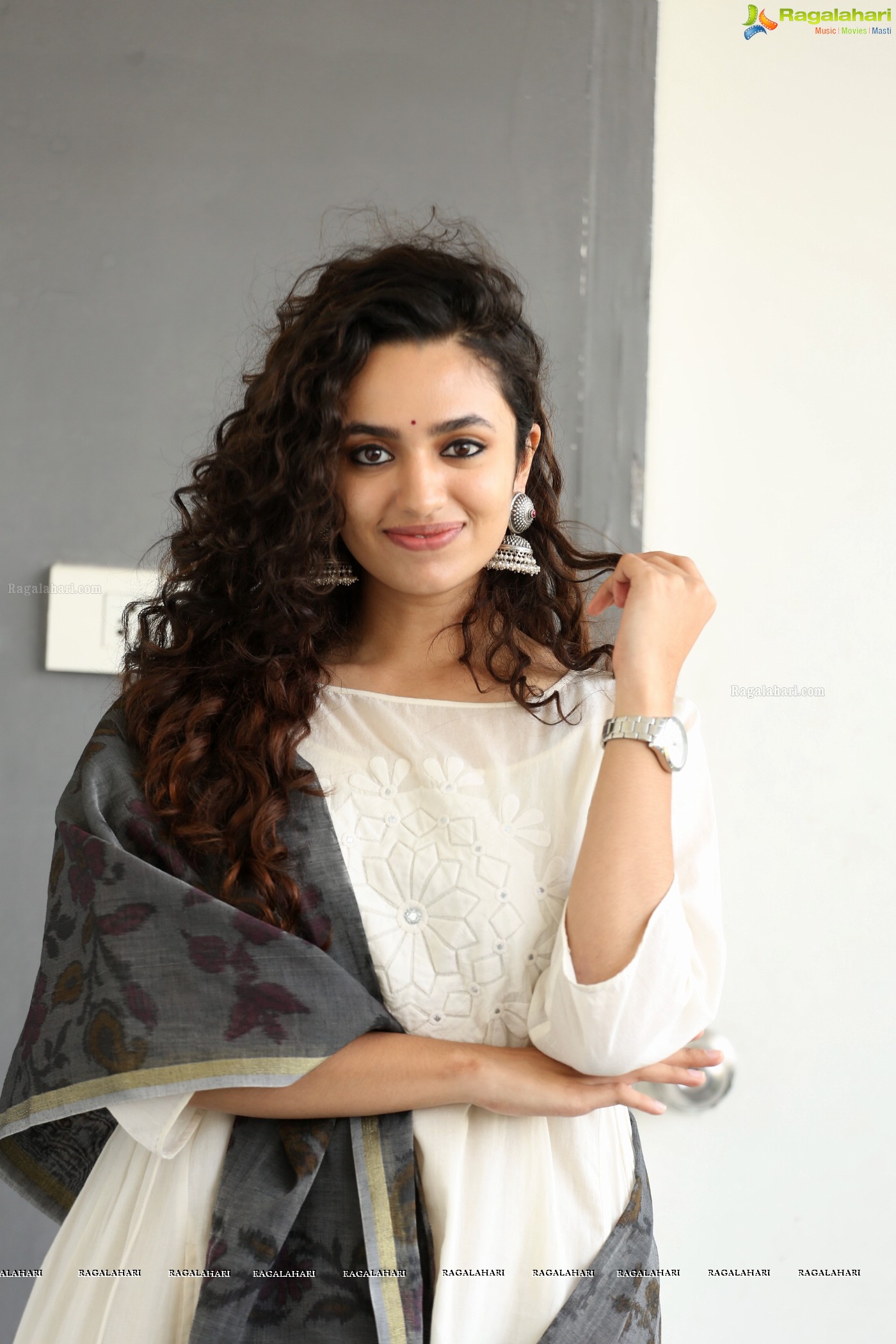 Malavika Nair (Hi-Resolution Posters) @ Taxiwala Press Meet