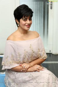 Poorna