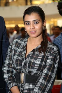 Hebah Patel at 24 Kisses Press Meet