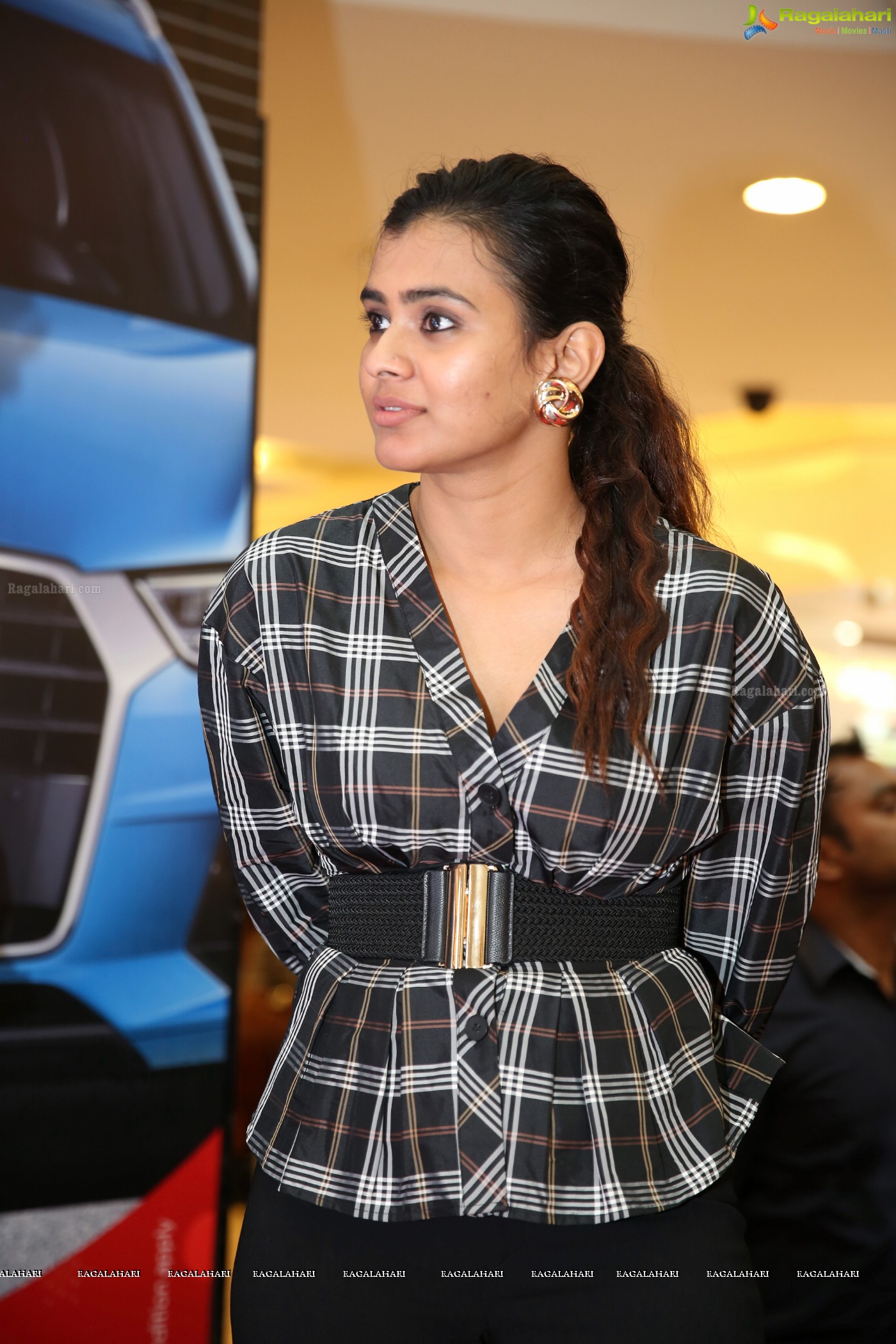 Hebah Patel (Hi-Resolution Posters) @ 24 Kisses Press Meet