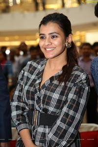 Hebah Patel at 24 Kisses Press Meet