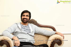 Ravi Teja at Amar Akbar Anthony Interview