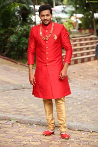 Aadarsh Pasupuleti at Agnisakshi Serial Sets