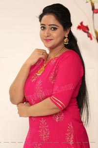 Aishwarya Addala in Atharintiki Daaredi Serial