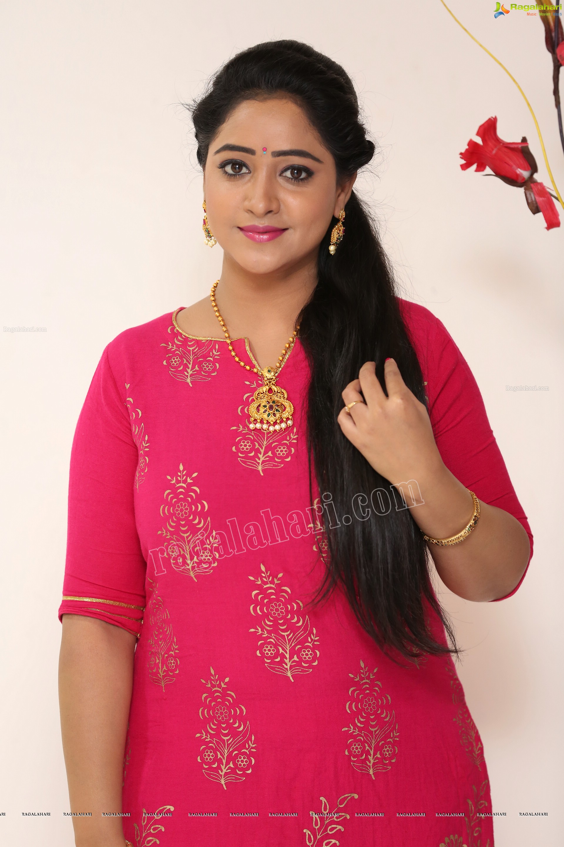 Aishwarya Addala at Attarintiki Daredi Serial Sets HD Gallery, Images